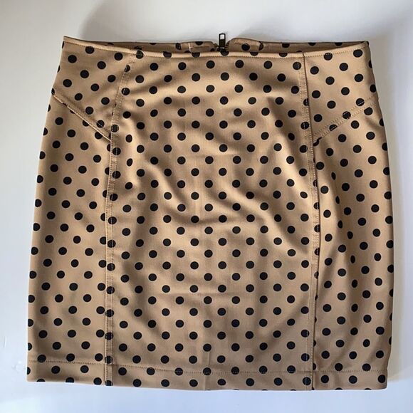F21, Trendy, Nude, Polka Dot Mini Skirt - Picture 3 of 14